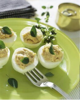 HUEVOS RELLENOS DE CREMA DE ATÚN