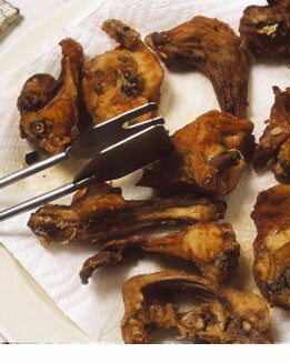 FRITURA DE CONEJO CON AJOS