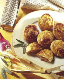 EMPANADAS DE JAMÓN Y SALCHICHA