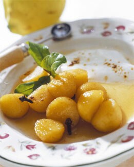 MEMBRILLO EN ALMIBAR DE ESPECIAS Y OPORTO