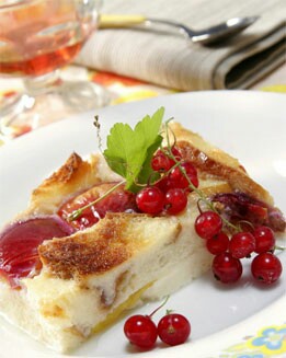 BUDIN  DE PAN Y NECTARINAS