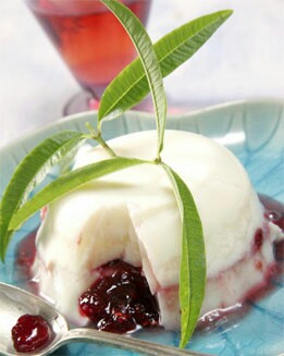 PANNACOTA RELLENA DE MERMELADA