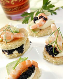 CANAPÉ DE LANGOSTINOS Y AGUACATE