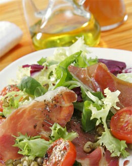 ENSALADA DE SOJA CON JAMÓN CRIJIENTE