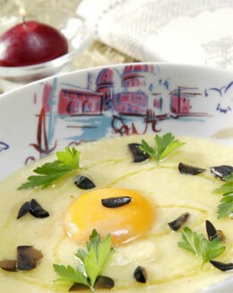 CREMA DE PATATAS  CON HUEVO Y TRUFA