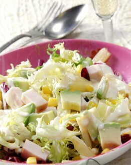 ENSALADA DE PIÑA, PAVO Y QUESO