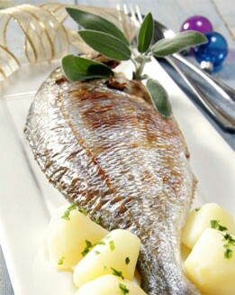 DORADA  CON SALSA DE CAVA Y MANTEQUILLA