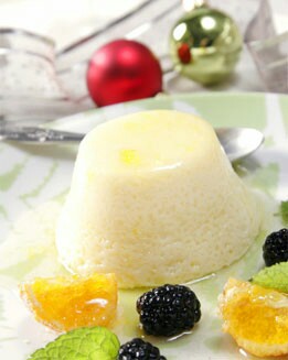 FLAN DE ALMENDRAS CON SALSA DE NARANJA