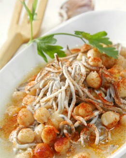 GARBANZOS CON GULAS