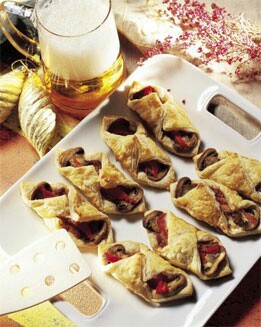 CANAPÉS DE PATÉ Y CHAMPIÑONES