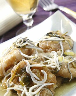 GUISO DE PATATAS REBOZADAS CON GULAS