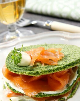 MILHOJA DE ESPINACAS Y SALMÓN