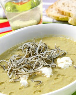 CREMA  DE ESPARRÁGOS CON CRUJIENTE DE GULAS