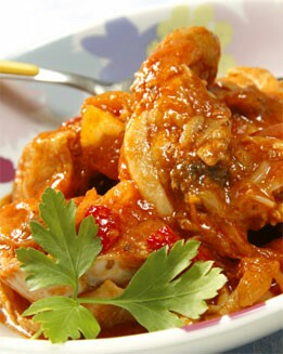 POLLO CON TOMATE