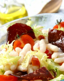 ENSALADA DE JUDÍAS BLANCAS Y CECINA