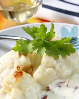 COLIFLOR GRATINADA CON QUESO CHEDAR Y JAMÓN