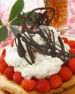 TARTALETAS DE MADROÑOS CON CREMA DE CASTAÑAS