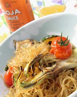 VERDURAS A LA PLANCHA CON PASTA ORIENTAL