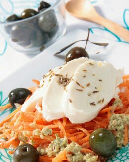 ENSALADA DE ZANAHORIA Y MOZZARELLA CON VINAGRETA