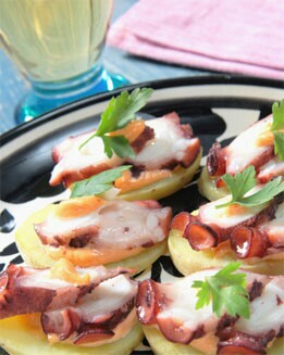 PULPO CON SALSA ROMESCU