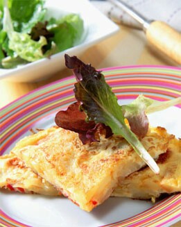 TORTILLA CRUJIENE DE PATATA Y PIMIENTO DE PIQUILLO