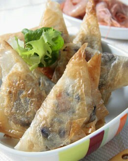 SAMOSAS DE VERDURAS Y GAMBAS