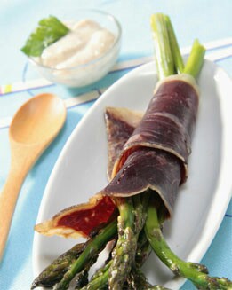 ROLLOS DE CECINA Y ESPÁRRAGOS