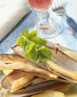 NAVAJAS AL AJILLO CON PATATAS