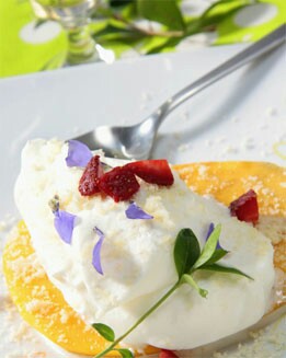 MILHOJAS DE MANGO Y ALMENDRAS