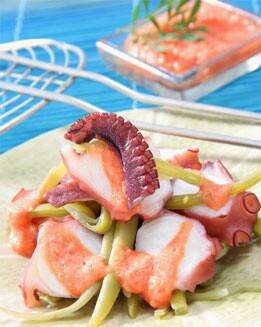 PULPO CON JUDÍAS VERDES CON TOMATE