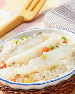 BACALAO AL HORNO CON ARROZ Y AJETES