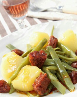 JUDÍAS VERDES CON CHORIZO