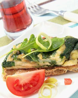 TORTILLA DE QUESO DE CABRA Y ESPINACAS