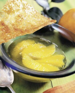 NARANJAS EN SU JUGO CON TEJA DE ALMENDRAS