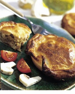 PASTELITOS CRUJIENTES DE PINTADA CON SU SALSA
