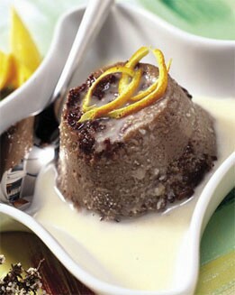 FLAN DE CACAO EN SALSA DE CHOCOLATE BLANCO