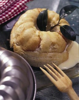 CHARLOTA DE PIÑA Y QUESO