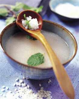 SOPA DE ARROZ Y PESCADO