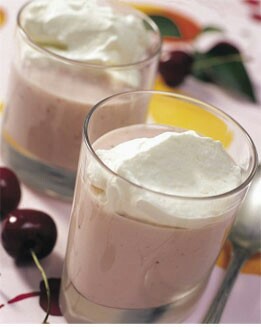 BATIDO DE YOGUR CON CEREZAS