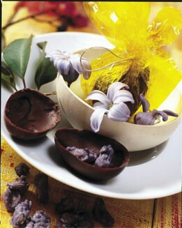HUEVOS DE CHOCOLATE CON SORPRESA