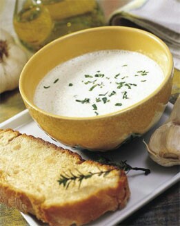 CREMA DE BACALAO CON TOSTA AL AJO