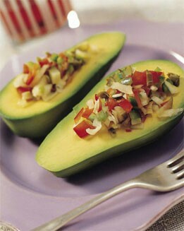 AGUACATE CON VINAGRETA DE TOMATE