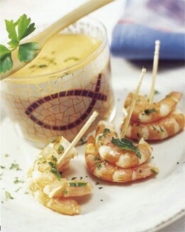 SALMOREJO CON BROCHETAS DE LANGOSTINOS