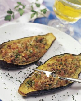 BERENJENAS RELLENAS DE CARNE
