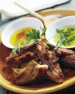 CHURRASCO CON SALSA ROJA Y VERDE