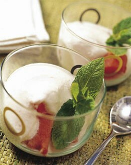 COPA DE SANDÍA CON SU SALSA