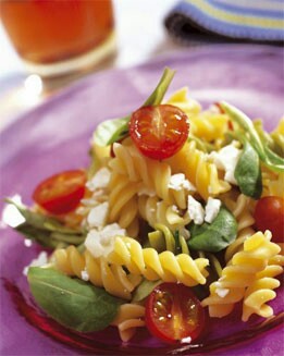 ENSALADA DE PASTA CON QUESO DE CABRA