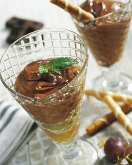MOUSSE DE CHOCOLATE Y UVAS