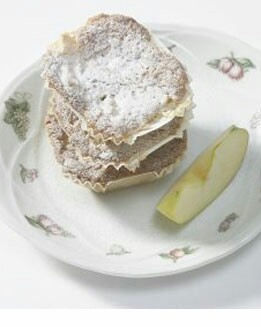 MAGDALENAS DE YOGUR CON MANZANA