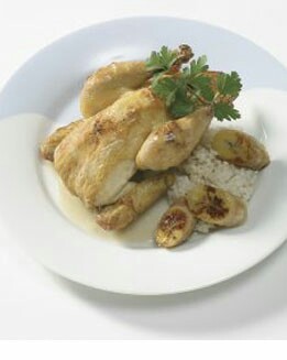 POLLO CON PLÁTANO SALTEADO